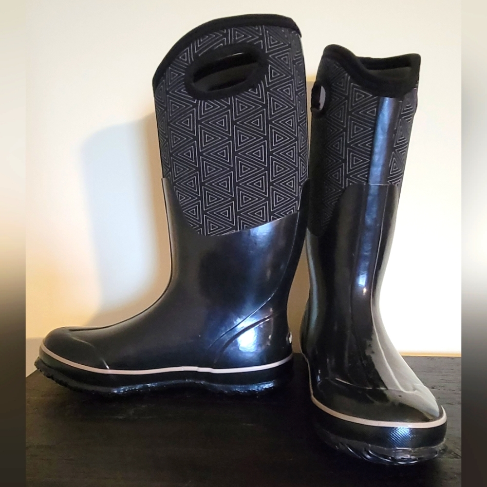 BOGS Snow Boots